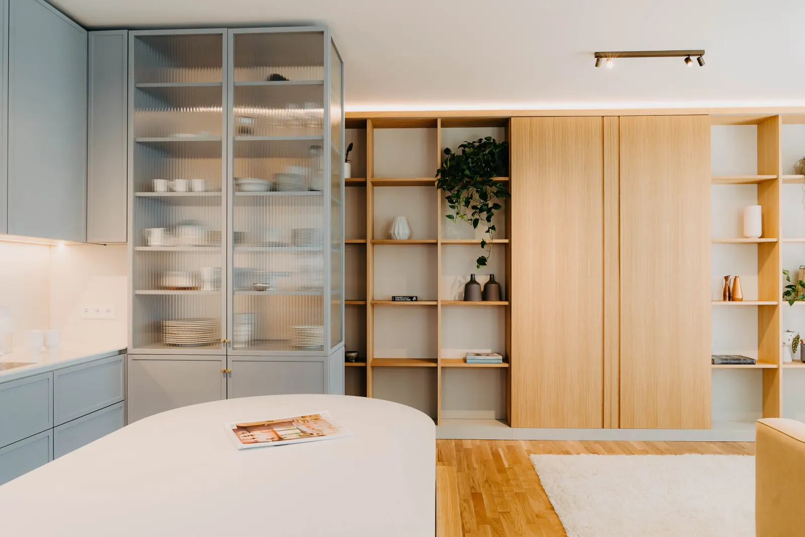 Wohnung Frankfurt – Projekt von Studio Fyrnys